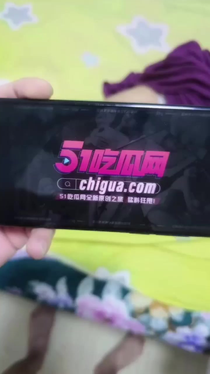 51原创大神 睡不醒的小嫂子 用假鸡巴让嫂子高潮 再次体验3P的感觉！