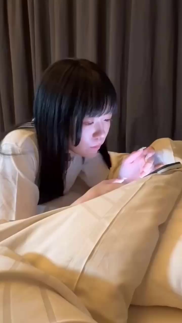 日本清纯少女露脸性爱 口交后入骑乘多体位爆操 馒头逼高潮淫水横流 高清无码全网独家！