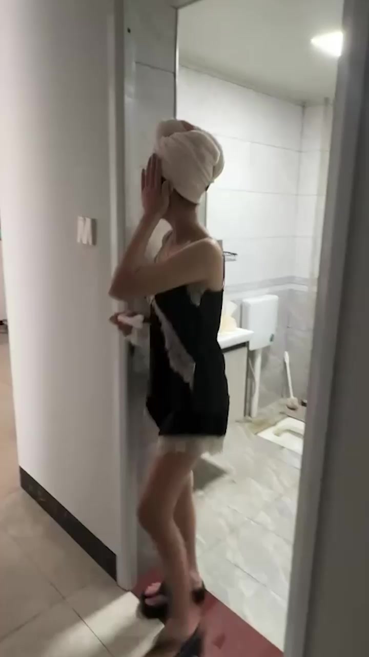 快手泽少徒弟 熊大718 惨被绿！8万粉丝主播带陪酒女友上岸 却遭出轨劈腿 聊天记录太狗血了！