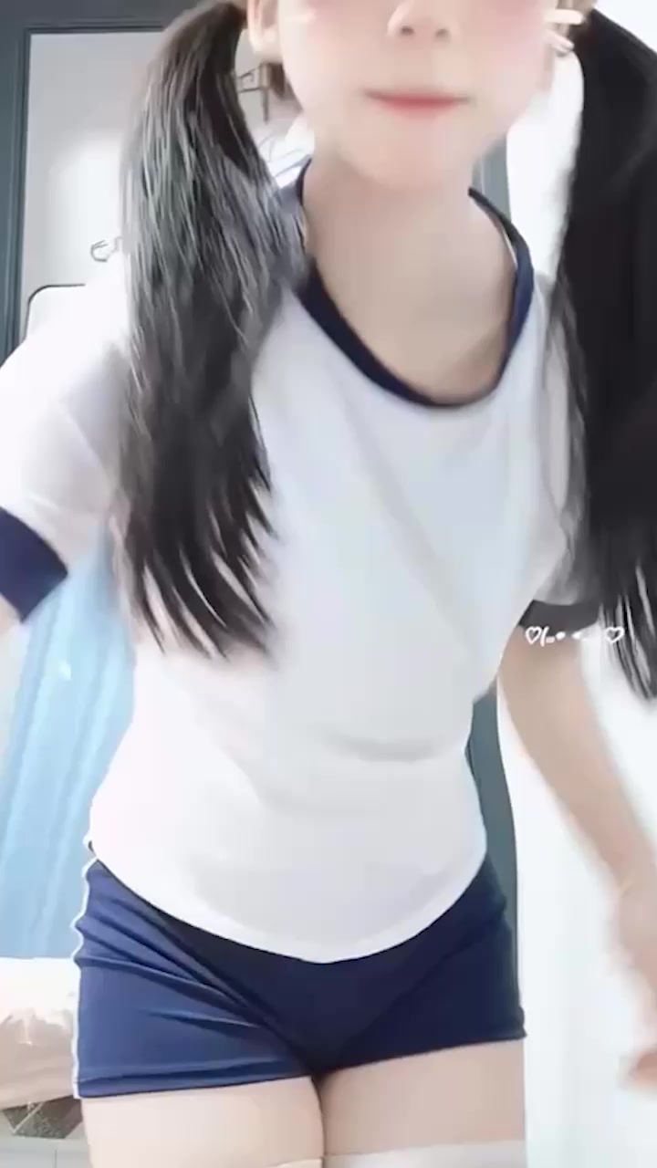 高颜值萝莉网红 小可 私人订制福利视频 性感黑丝水手服 摇臀诱惑娇躯柔舞！