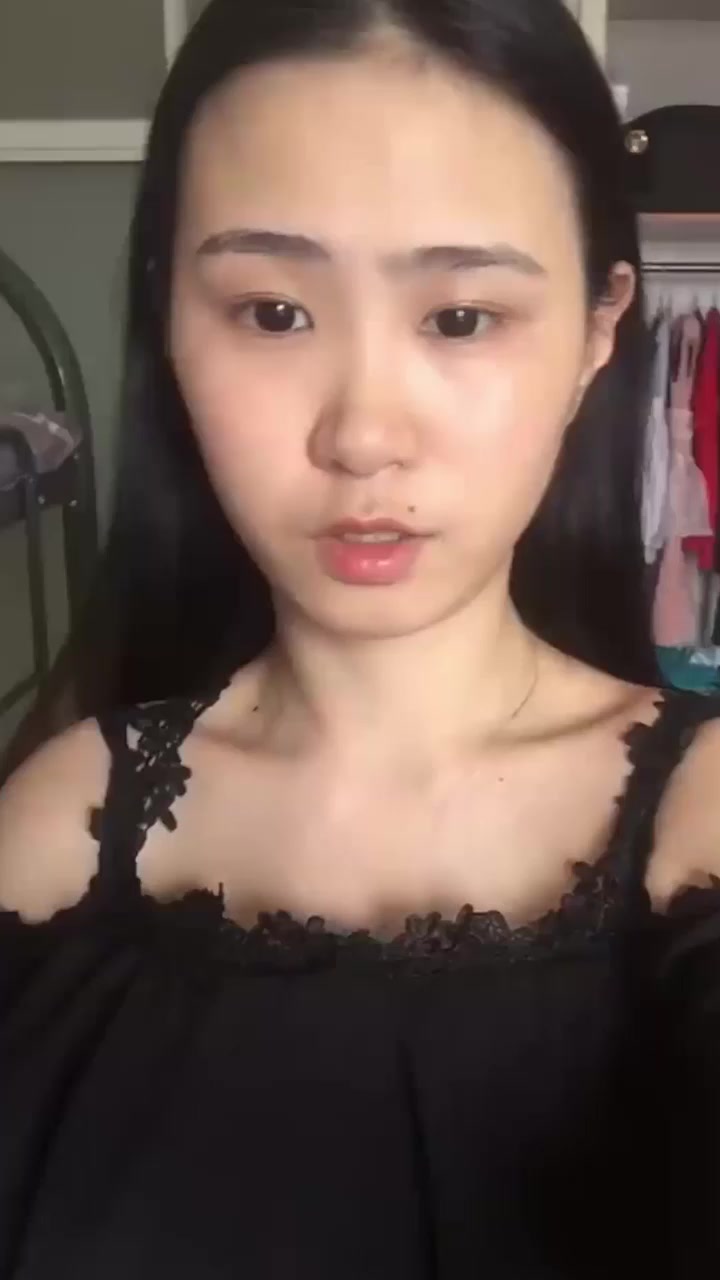 四川女生 黄亚 宿舍裸贷视频外流！逾期裸照和自慰视频全网疯传 粉嫩身材自慰浪叫 反差拉满！