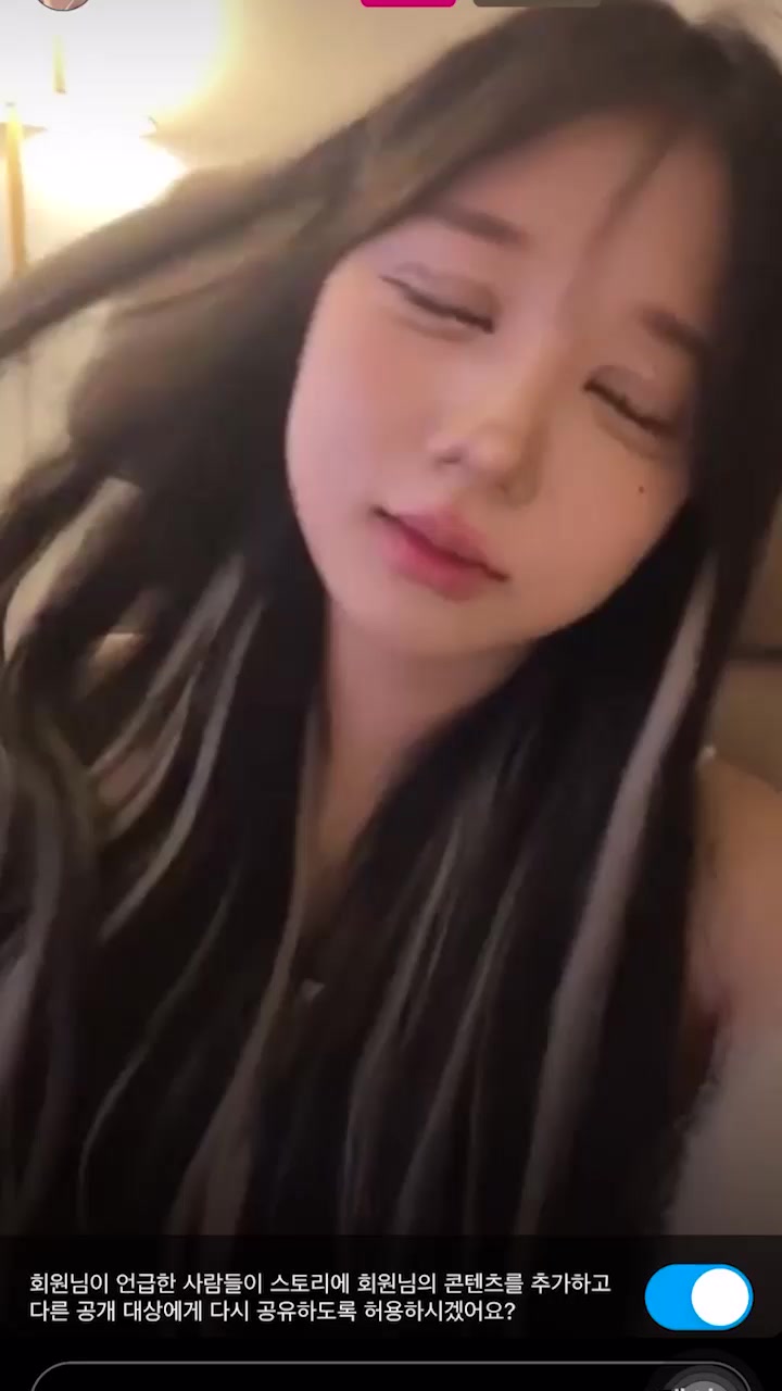 韩国颜值少女 Miya 高价VIP私拍泄露 露脸深喉吞吐大屌 骑乘假屌自慰粉穴拉丝 反差魅力冲天！