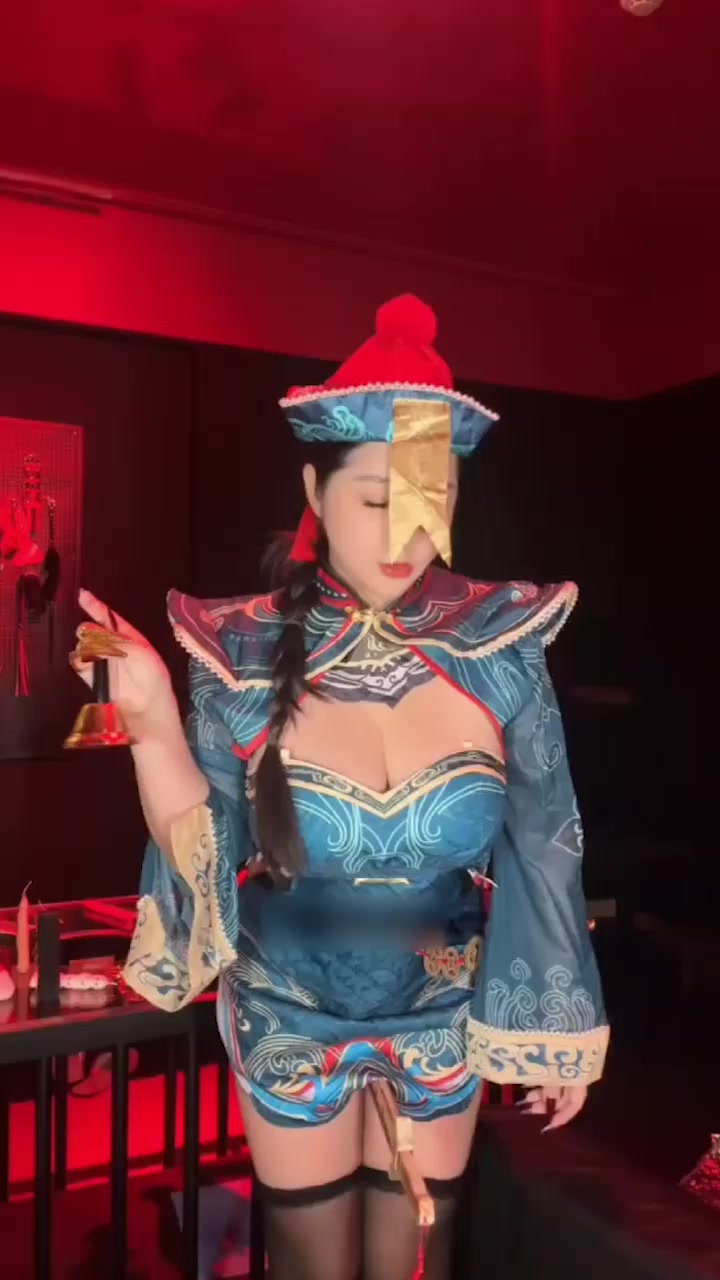 高颜值巨乳福利姬 小王同学 万圣节定制作品 化身女僵尸震动棒擦边自慰 丰乳肥臀实在是太诱人了！