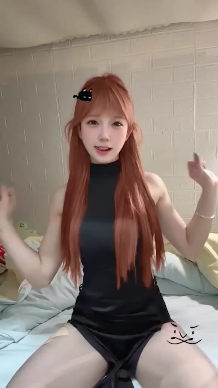 抖音123万粉网红 炸姐 瑜伽裤骚舞流出 蜜桃臀狂甩臀浪翻天 性感长腿能玩一年！