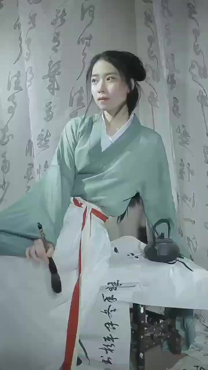 山东清纯古风网红 AshleySun 性爱视频流出 优雅仙女变身发情母狗 骑乘后入操到浪叫 反差爆出天际！1