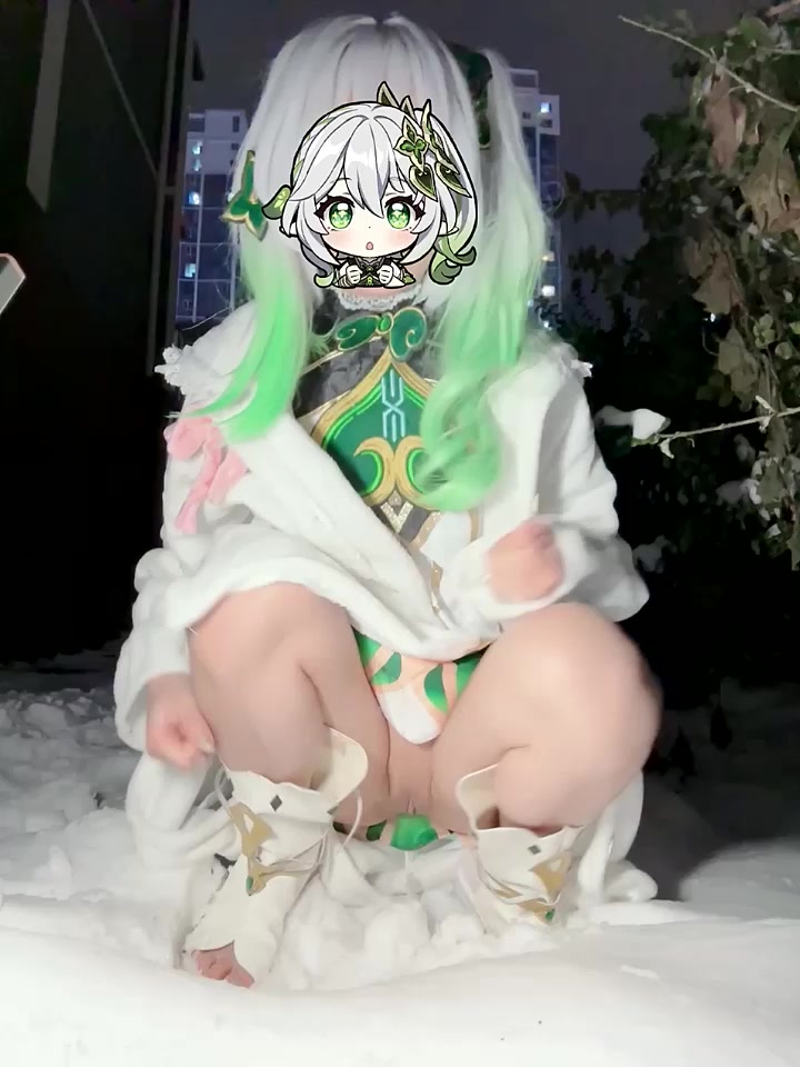 极品萝莉福利姬 啵啵兔 漠河雪夜自慰淫片！COS《源神》纳西妲真空上阵 雪地蹲插假屌虐穴 尿液激射蒸汽腾起 上演超淫冰火两重天!