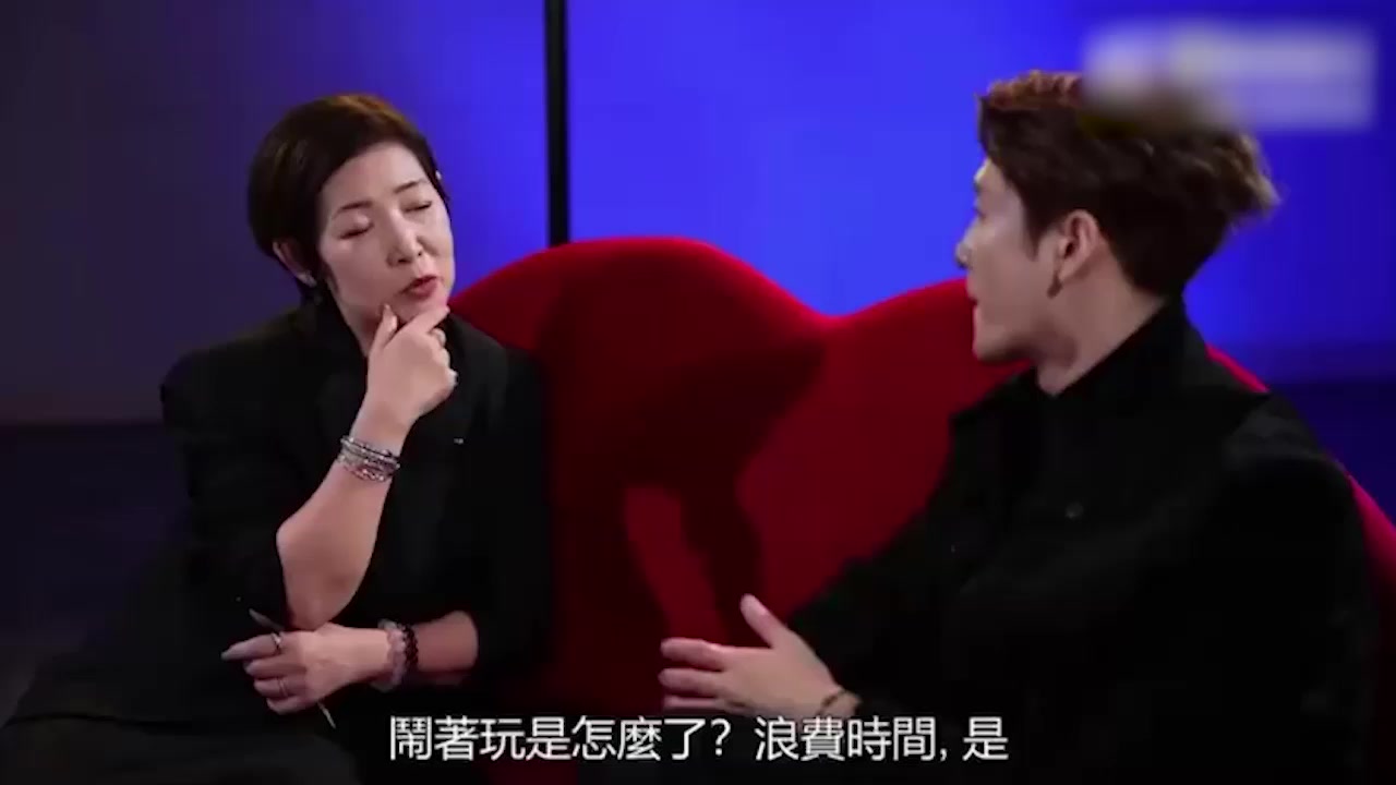 顶流明星 王嘉尔 自曝解决生理需求方式 私生活混乱竟是上海夜店常客 狂欢蹦迪勾搭女粉 床照亲密照全网疯传！1