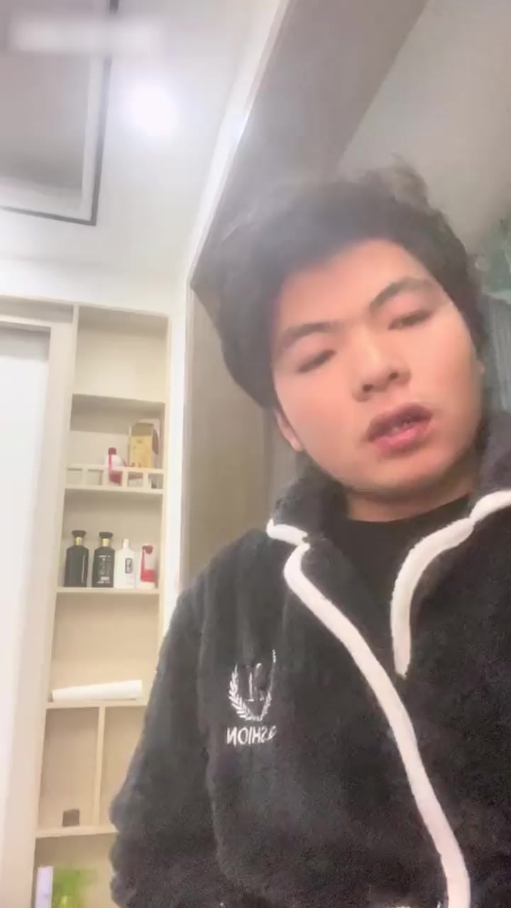 贵州花溪大学城校园惊魂！艾滋社会性报复传闻 男生夜袭女寝全曝光 辟谣后真相大反转 女生安全警钟长鸣！