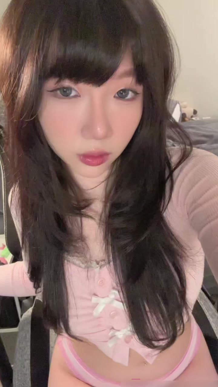 神颜混血福利姬 Aryminh 最新自慰私拍 雪白胴体娇嫩火辣 揉胸搓穴眼神销魂拉丝！