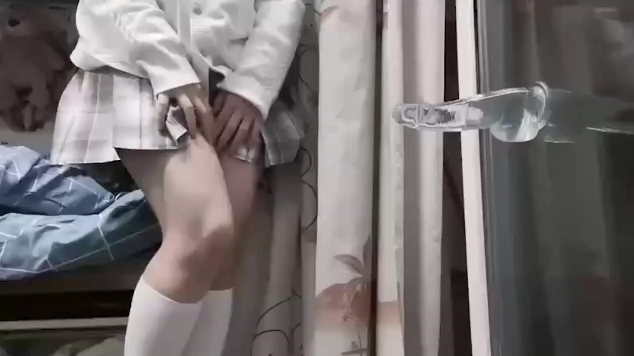 广东工程学院清纯学妹陈宝颜 下海卖逼被调教成母狗 豪乳傲然诱人道具自慰喷水 淫骚至极！