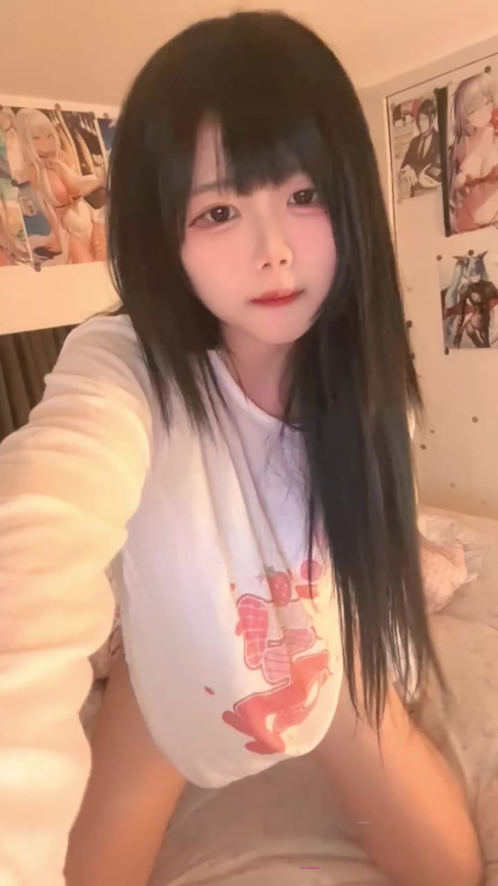抖音萝莉网红 幸酱 露脸定制私拍 曲线身姿肉感丰腴 近景特写自慰捅穴 嫩鲍肥而不腻！