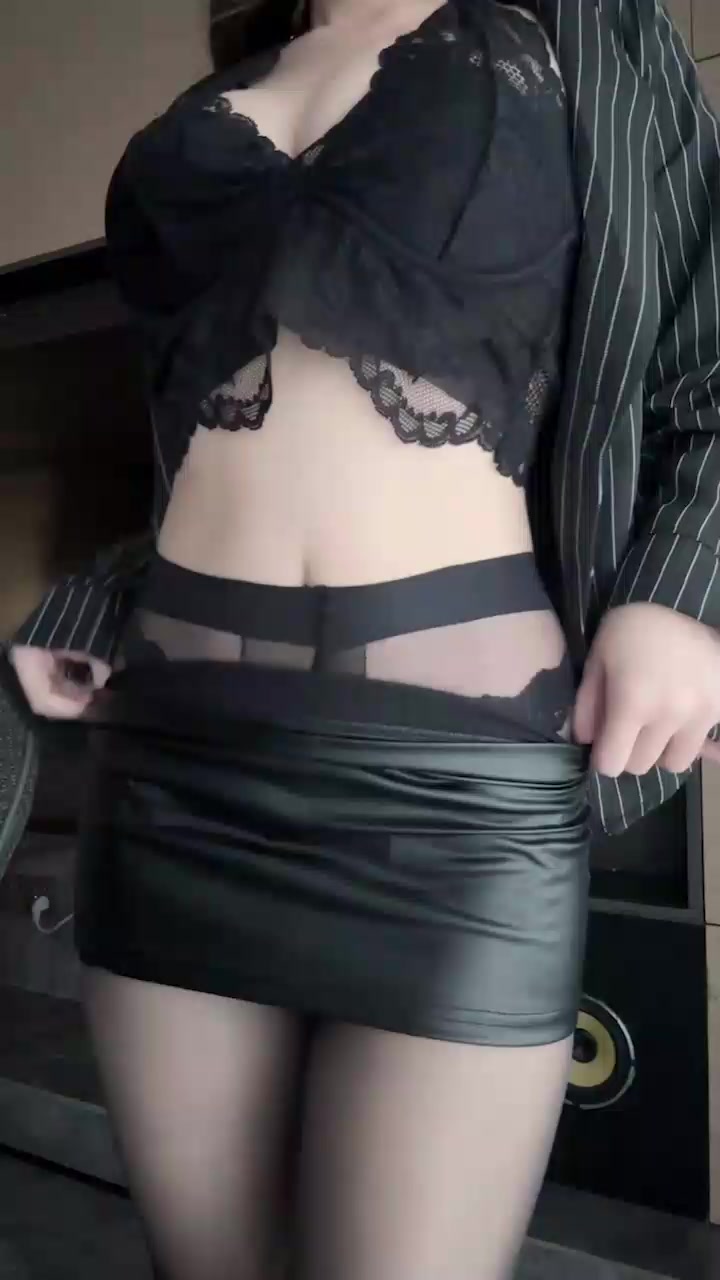 极品女神 清水由乃 老板午休室OL诱惑写真流出 蕾丝制服搔首弄姿 巨乳晃荡蜜穴若隐 各种撩人姿势淫靡至极！