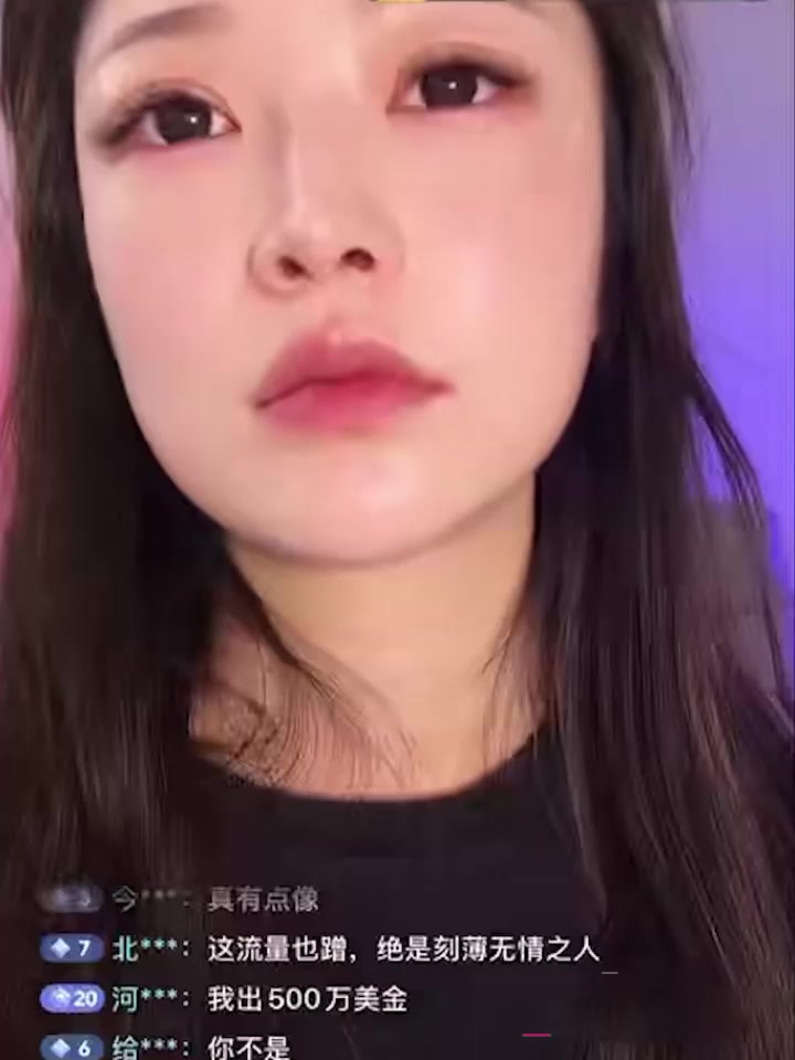 抖音擦边博主 张世豪 只因神似柬埔寨大嫂 便令无数男人悸动 直播间大佬豪掷万金与其春宵一夜 约炮视频独家曝光！1