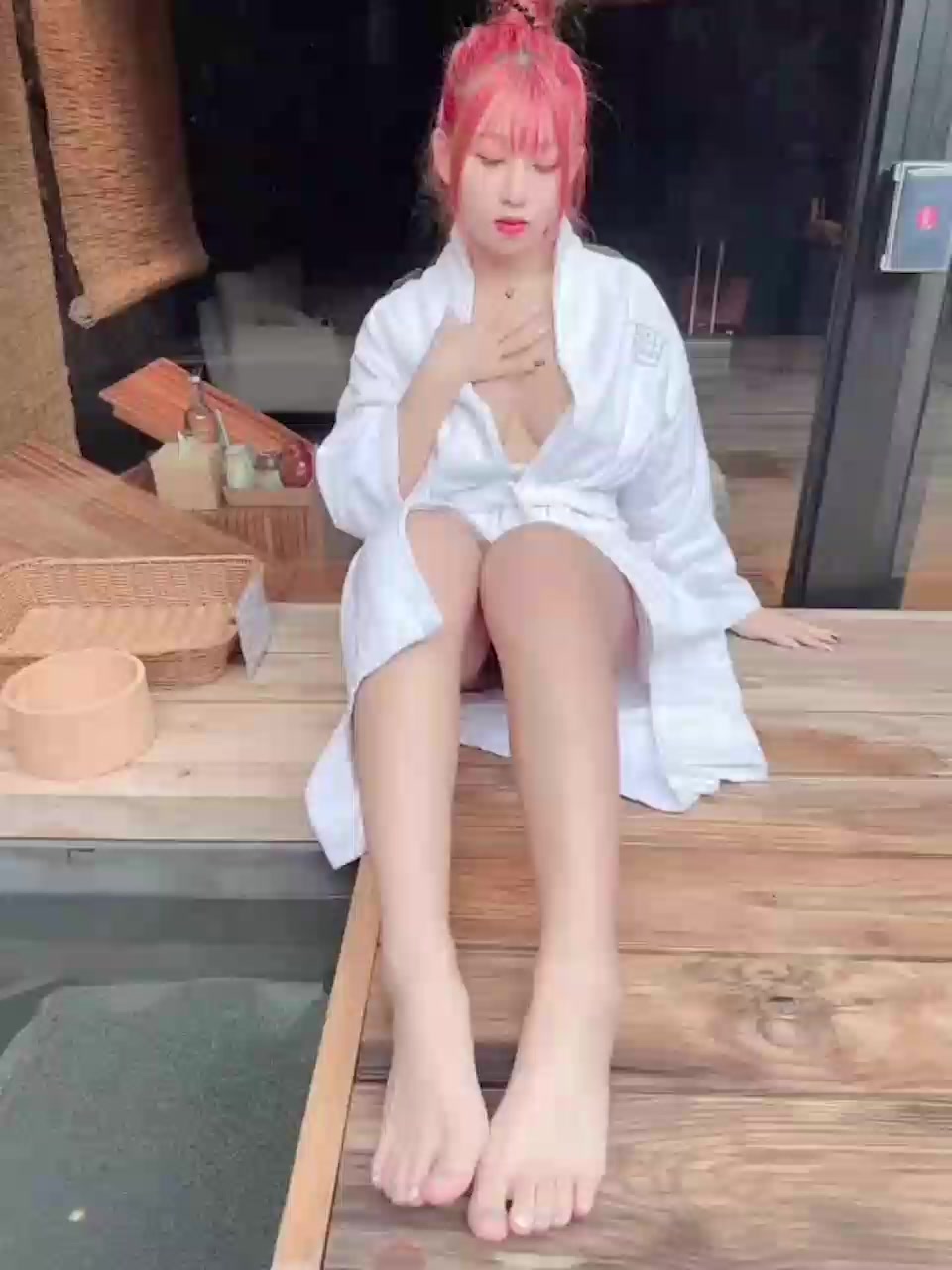 极品网黄 艾瑪 最新剧作流出 巨乳台妹露脸口交深情添屌 骑乘狂摇火辣 挑逗每一根神经！