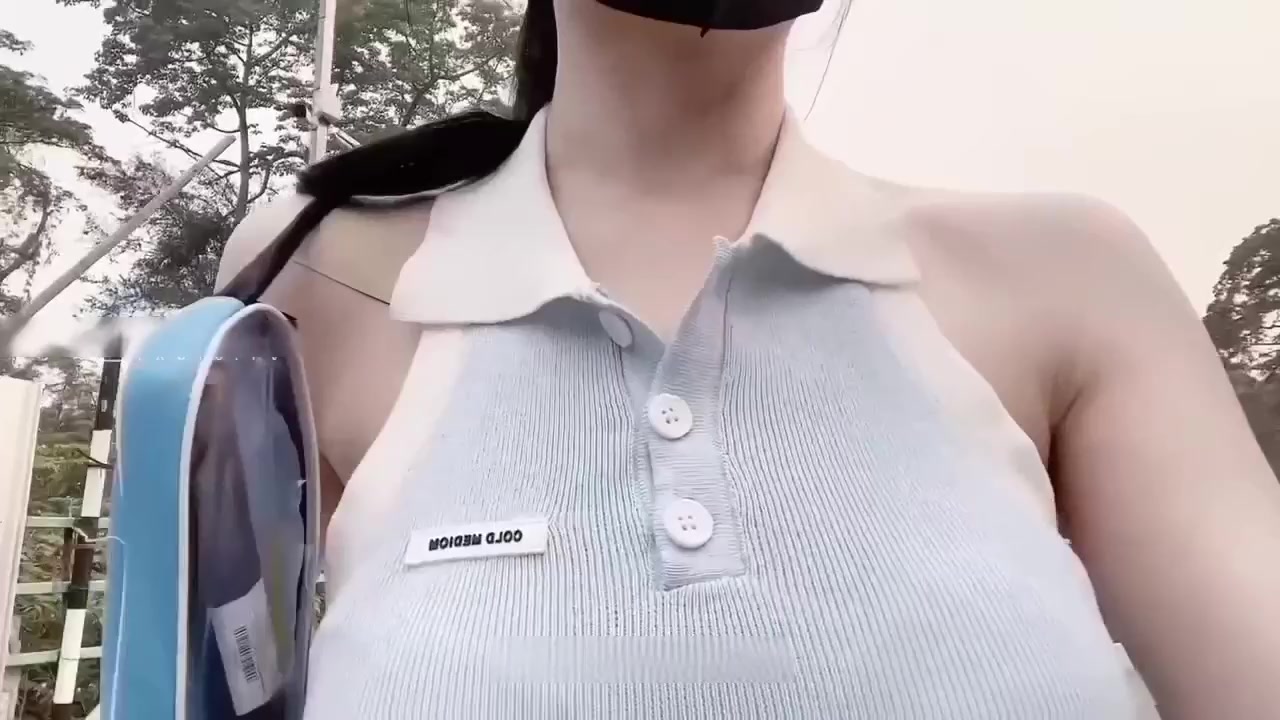 极品网红少女 不见星空 阳台激战 被男友扛腿狂插 馒头穴被操到腿软