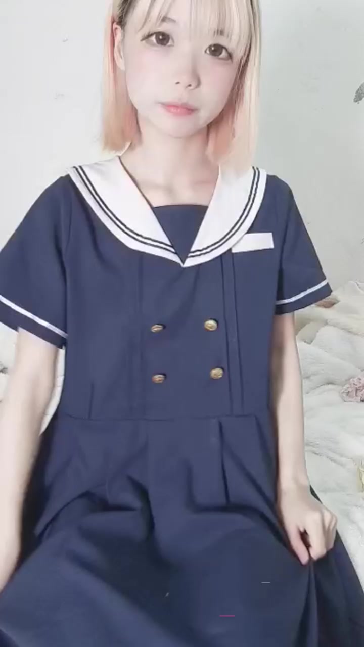 高颜值福利姬 斜眼龙王 福利合集 白嫩萝莉扣穴发骚 表情淫靡浪叫刺激