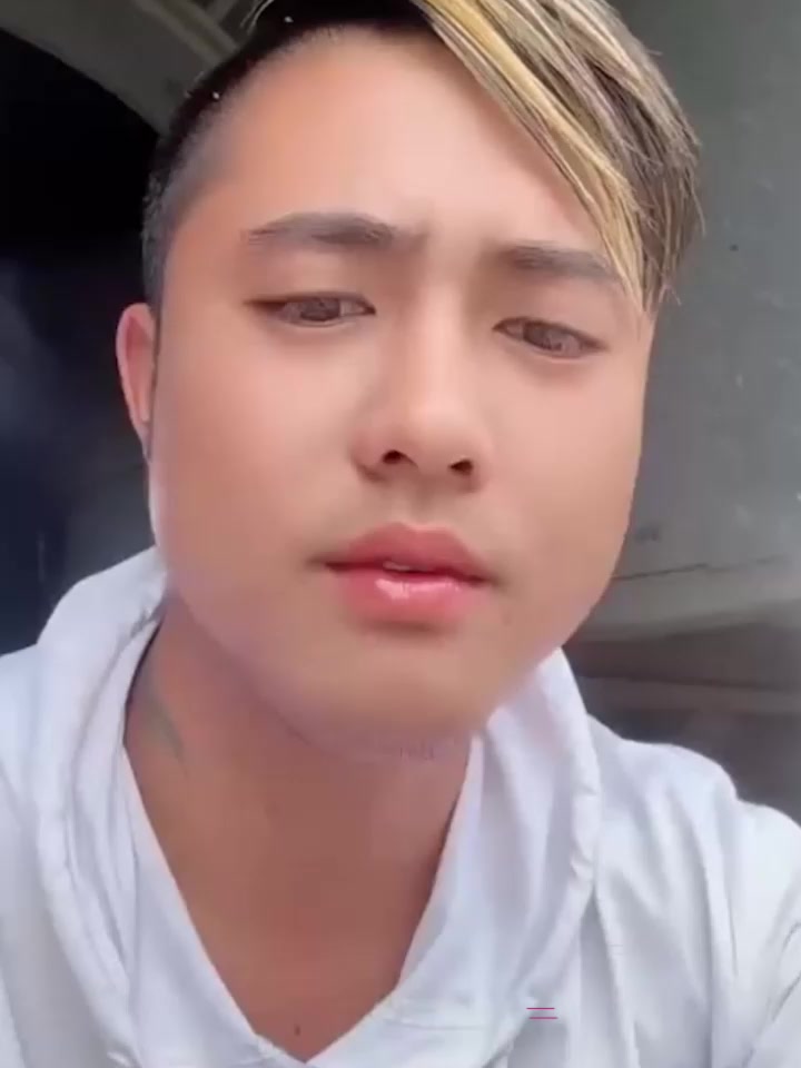 抖音网红司机 阿蛋 哭诉曝光老婆 迎迎 同时出轨多人 奸夫竟还是自己好兄弟！1