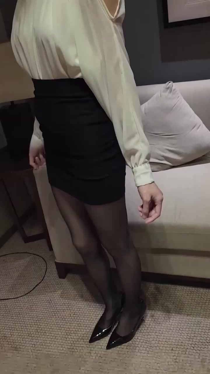 黑丝长腿淫妻 足交抓龙筋合集 独门淫技侍奉肉棒 高跟鞋承精 画面极致勾人！