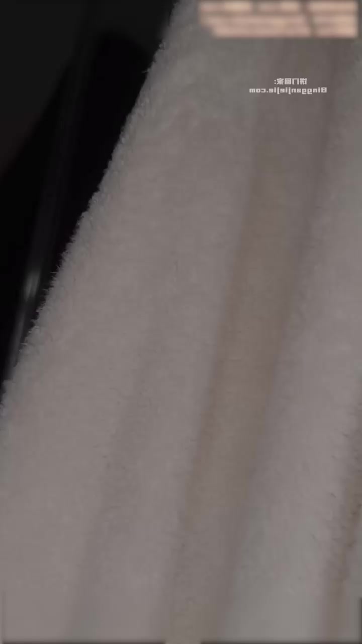 极品网黄 饼干姐姐 浴室欢愉 洗澡偷偷看AV性欲倍增 芊手扣挖肥鲍淫水连连！