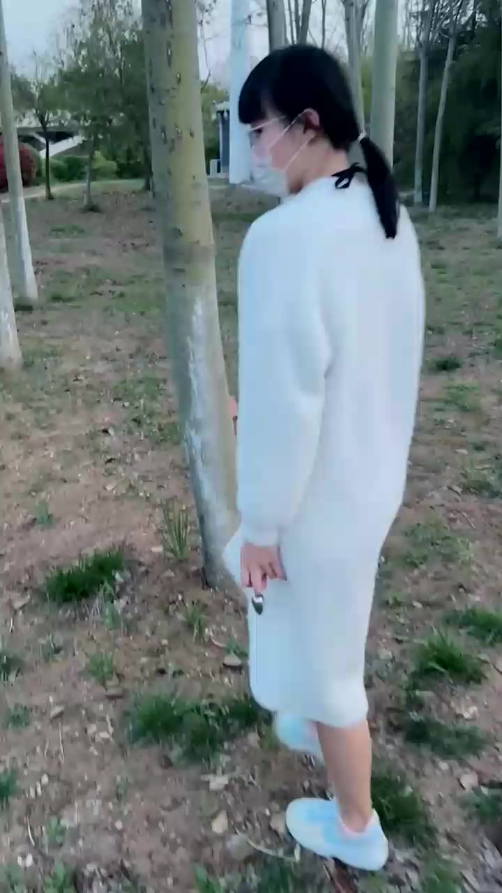 福利姬嫩妹 i饼羊 户外大尺度露出合集 乖巧萌妹反差炸裂 各种场合大胆裸露 心跳加速的刺激感直冲脑门！