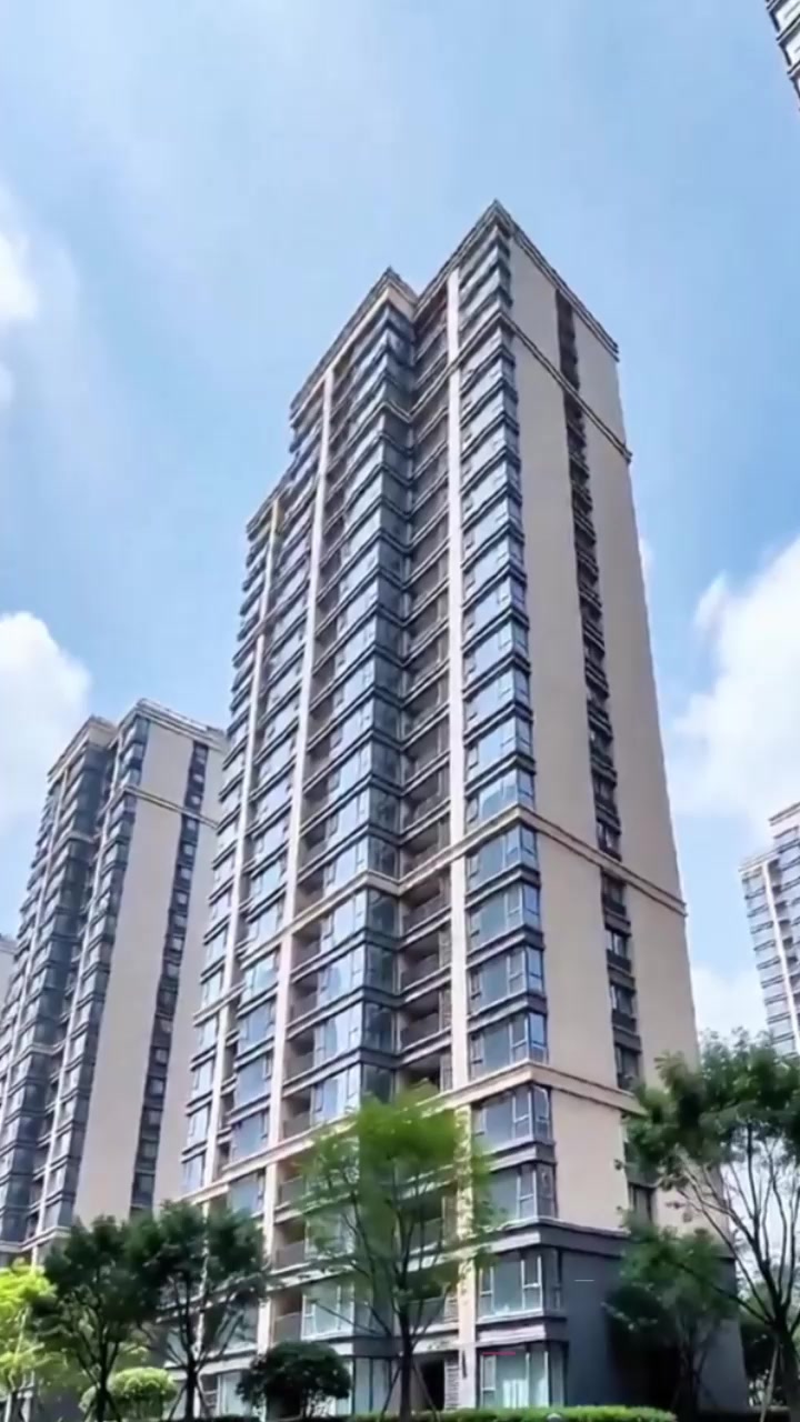 AI成人短剧 可爱性感的女人 淫虫上脑向骚妈求欢 沙发后入胴体肉感十足！