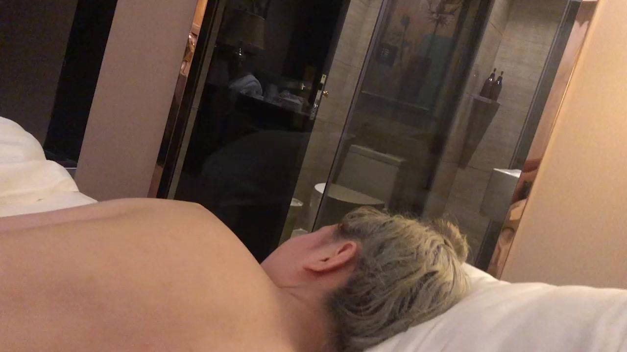澳洲高颜值留学生 郑雅雯 私密视频流出 小母狗风骚入髓 舔脚趾深喉样样精通 后入掐脖爆操到眼神迷离！
