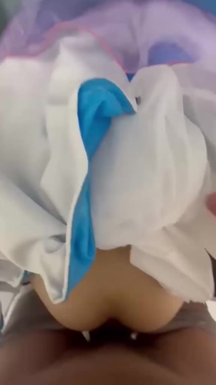 清纯小美女cos朵莉亚被富哥爆操 跪舔深喉乖巧配合 又萌又骚骑乘颜射