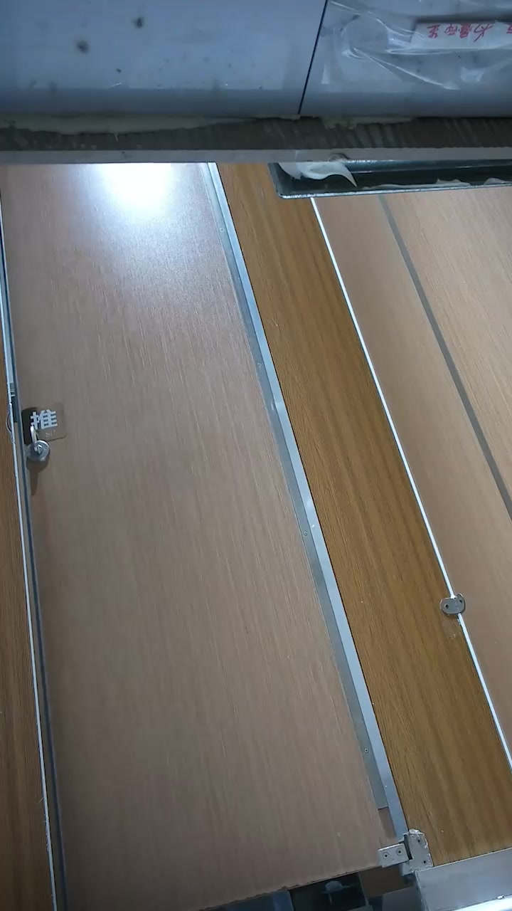 七月最新厕所偷拍 骚货们私处大开释放圣水 嫩穴滴水宫腔收缩诱人十足！
