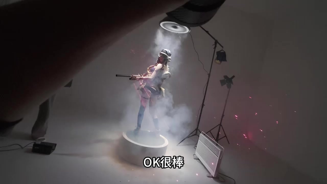 二次元Coser 八木芽子 唯美写真 穿战术套装展露性感娇躯 爆乳粉穴散发致命诱惑！