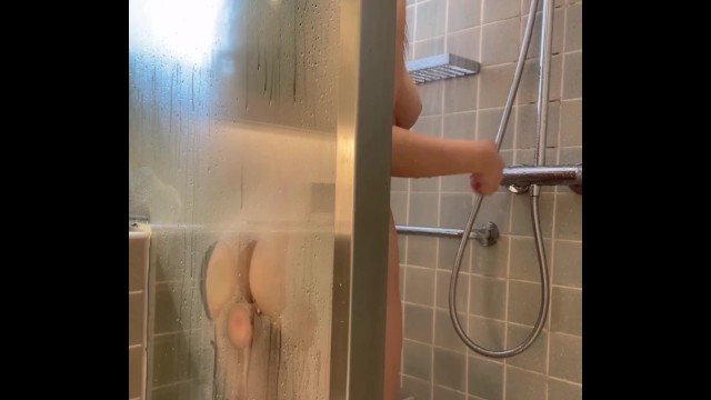 在浴室里用假阳具做爱 - ONLYFANS！@msbreewc
