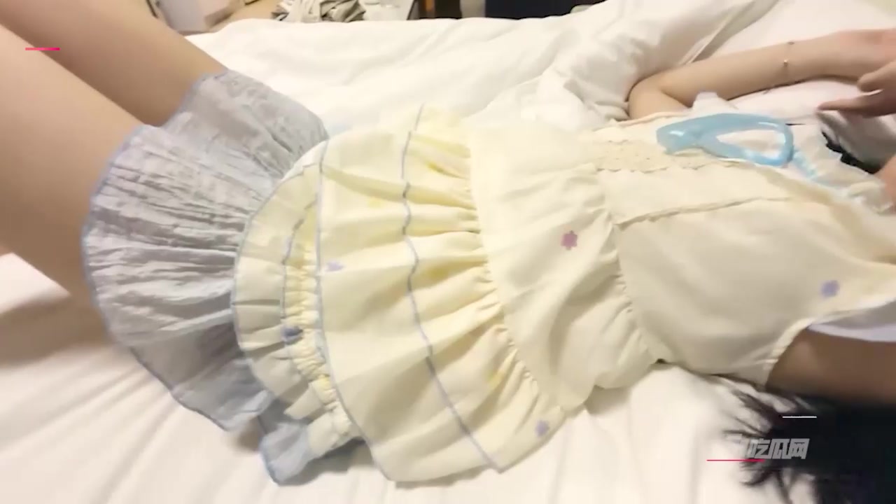 那些年操过的咯咯哒最新曝光 纯欲外围 南山婧婧 化身萝莉主动骑乘 骚浪无敌！