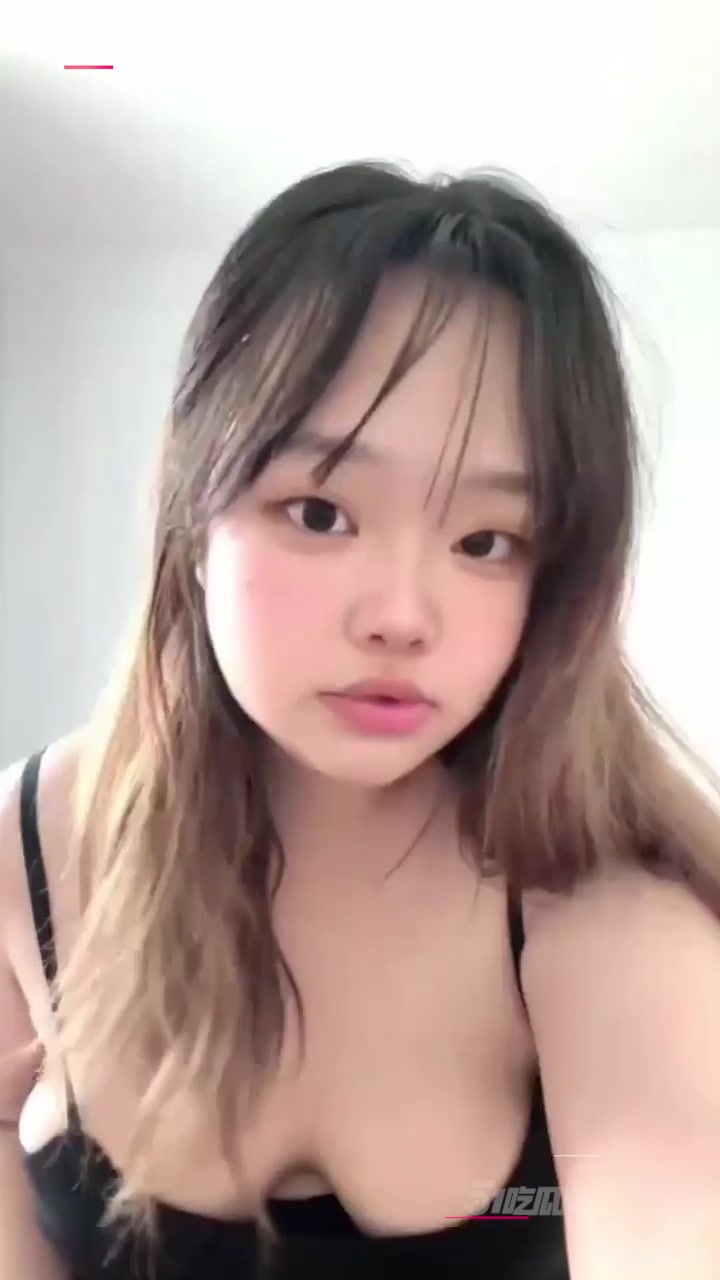 湖南巨乳母狗 张丽 裸贷被网调 真空脱衣揉奶发骚 指奸肥穴骚水横流