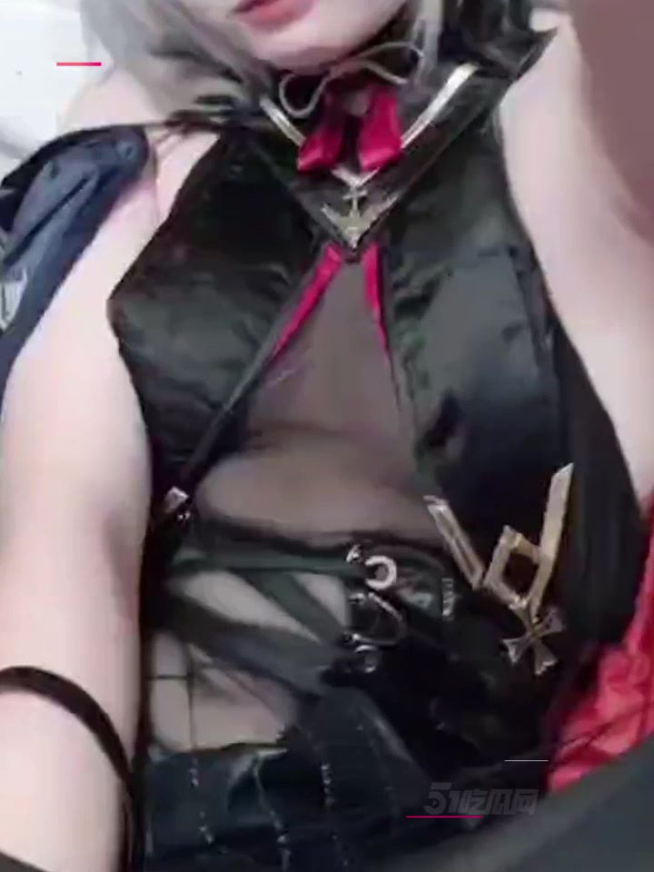 软萌少女网红 ZYW 裸舞福利 薄透丝袜紧勒蜜缝 真空露穴骚扭诱人