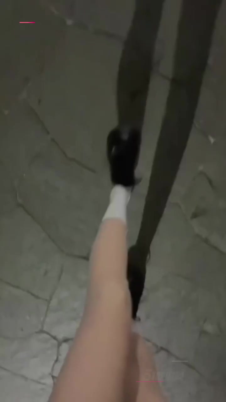 抖音网红 相扑猫 大尺度写真被扒 黑丝制服火热擦边 同人AI脱衣相继流出1