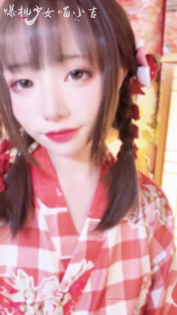 爆机少女 喵小吉 写真新作灼灼其华 十八禁尺度酮体全裸绽放 性感摆拍让人沉醉