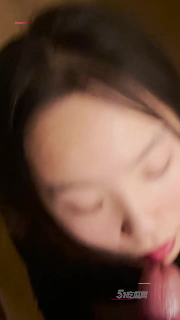 高颜值大学生宾馆约炮 丝袜美腿淫靡足交 骑乘后入 狂操骚逼彻底征服！