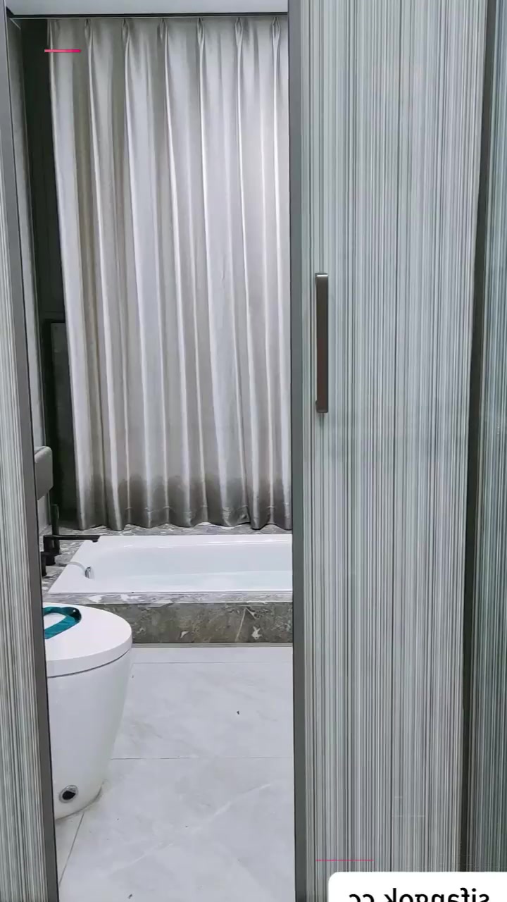 性感模特 李沁恩 浴室福利写真流出 豪乳傲然散发无尽魅力 极品炮架谁看谁硬