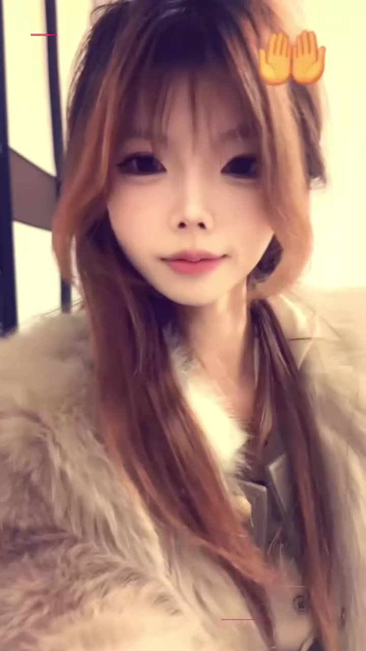 极品嫩妹被奥迪大哥征服 美乳白嫩骚穴紧致 车震口交酒店跪地求虐 彻底沦为母狗！