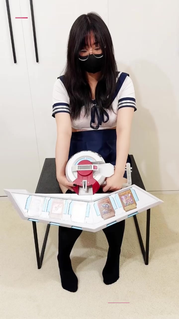 美乳女神 yugiohbae 定制福利 眼镜婊JK制服阳具自慰 高潮呻吟白浆喷溅而出