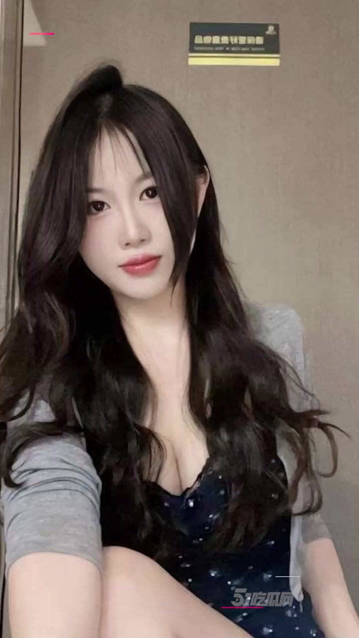那些年操过的咯咯哒 佛山妙龄女神 安琪 700元爽肏45分钟 全程乖巧情绪拉满！