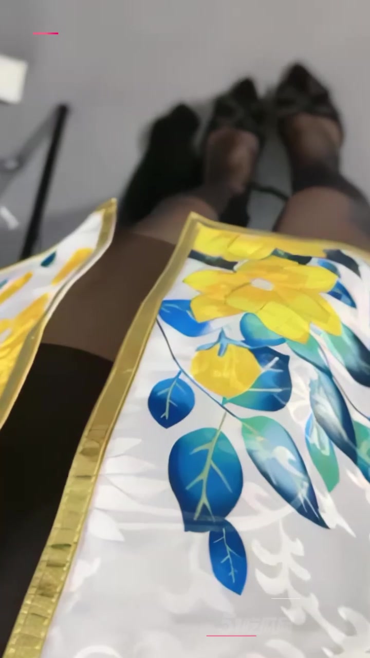 抖音绝美女神 汤圆可甜了 最新福利 浑圆大奶粉嫩诱人 扣穴喷汁浪叫风骚入髓！1