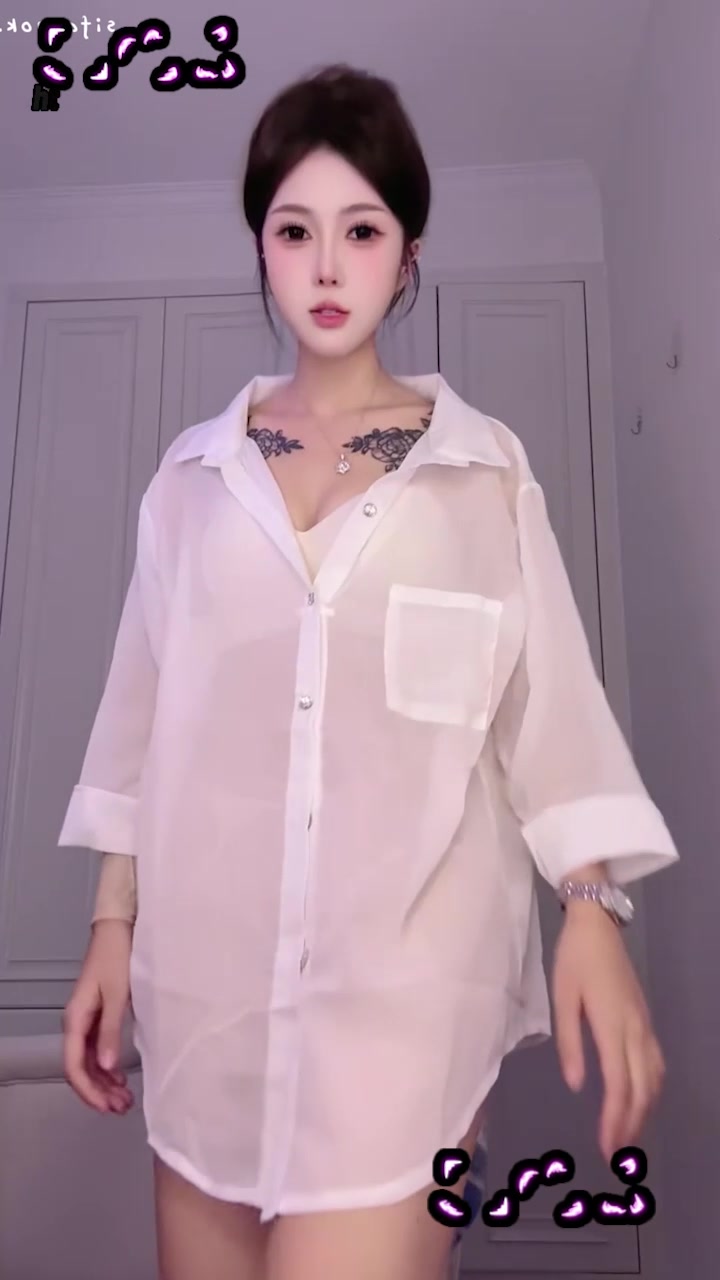 快手网红 金欧尼芽芽 私定福利 扭腰顶胯翘臀狂摇 全裸热舞极致诱惑！