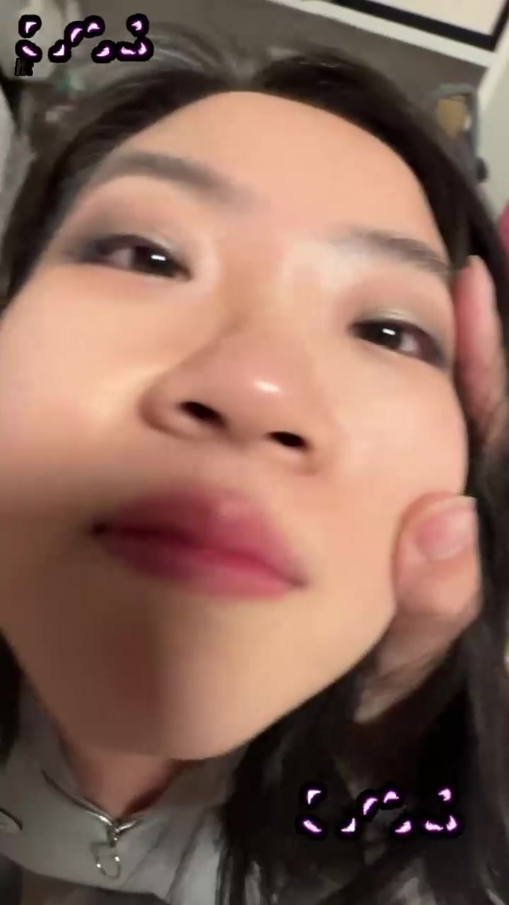 高颜值女演员 冯凯憶 包养私拍流出 身穿丝袜制服任由金主挑逗 胯下侍奉母狗气质爆棚