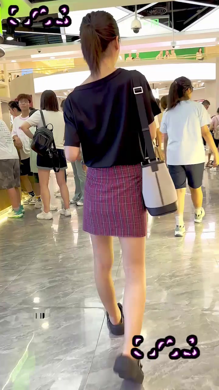 顶点大师系列 街头抄底偷拍 JK黑丝学生妹裙底曼妙 少妇性感粉内淫靡风骚！