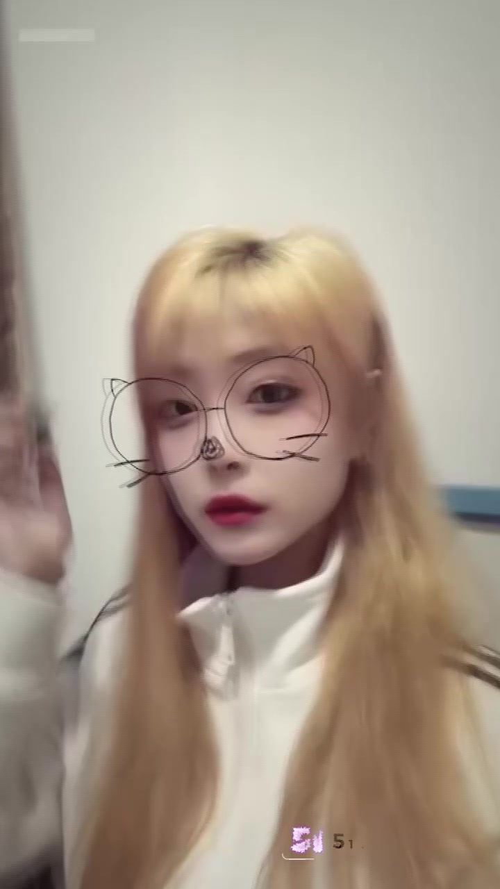 河南郑州眼镜妹 陈晓琳 性爱视频 美乳笔挺肥臀圆润 无套打桩猛操嫩穴！