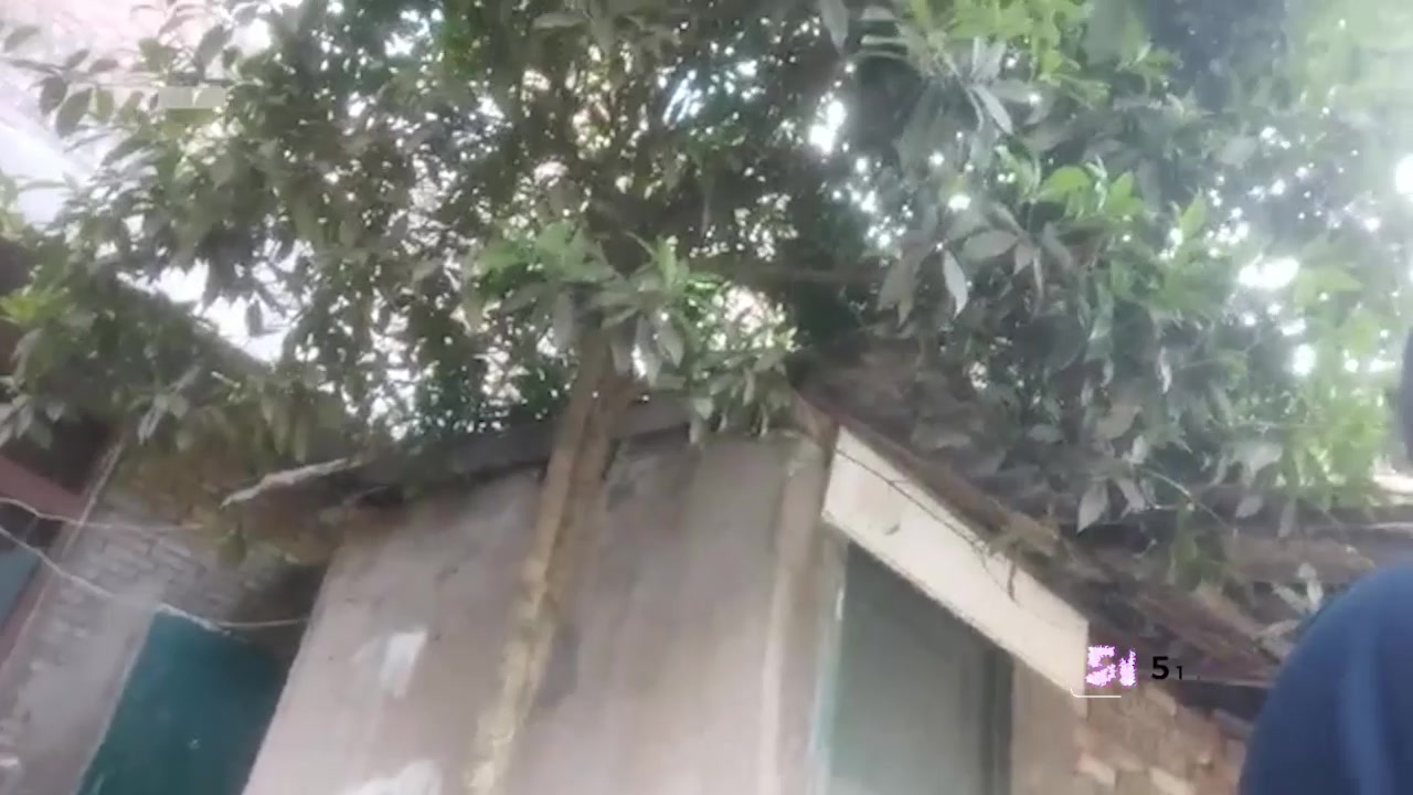 城中村扫街 嫖娼木瓜奶少妇 紧致肥鲍让你5分钟出货 百元快餐性价比拉满！