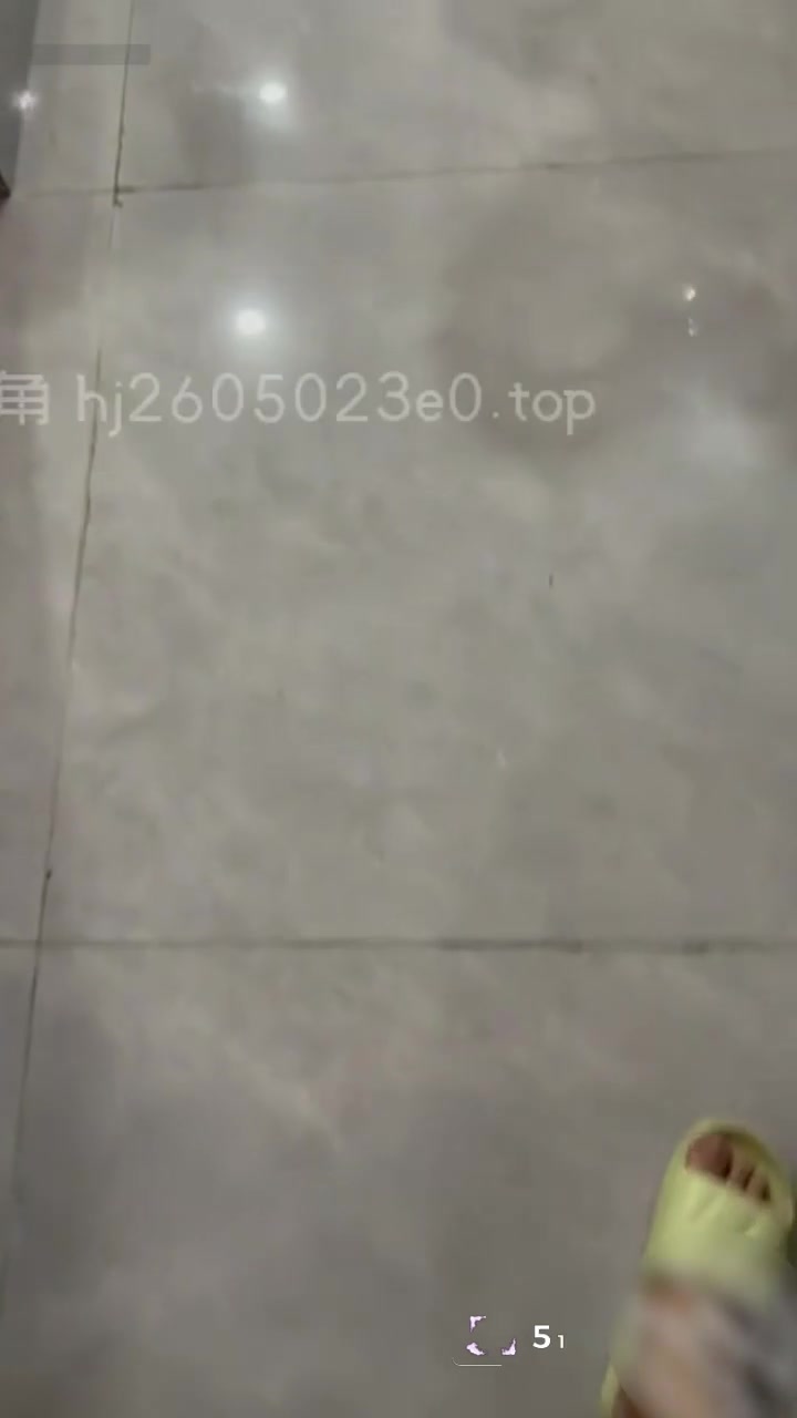 乱伦大神 要干的表姐喷水 终于把表姐给操喷了 怎么跟想象中的喷水不一样？