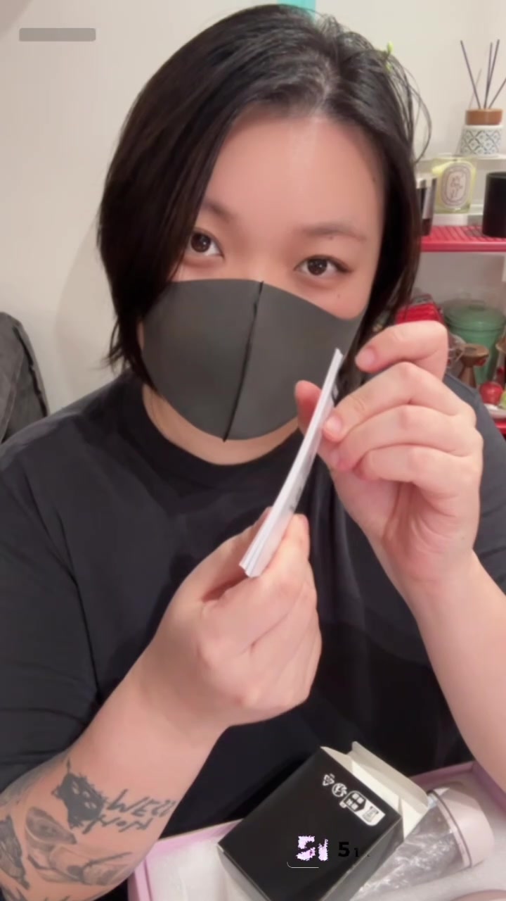 推特肥臀博主 十二12Baegir 炮机测评视频 猛插肥穴爽到发抖 高潮迭起招架不住！1