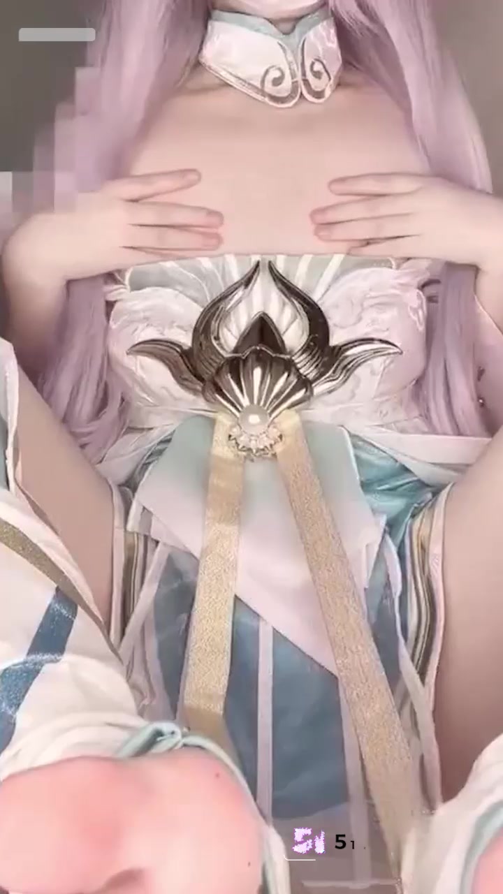 抖音网红 小猫爪 掰穴自慰 二次元Coser手持假屌狂插猛送 高潮痉挛颤抖不止
