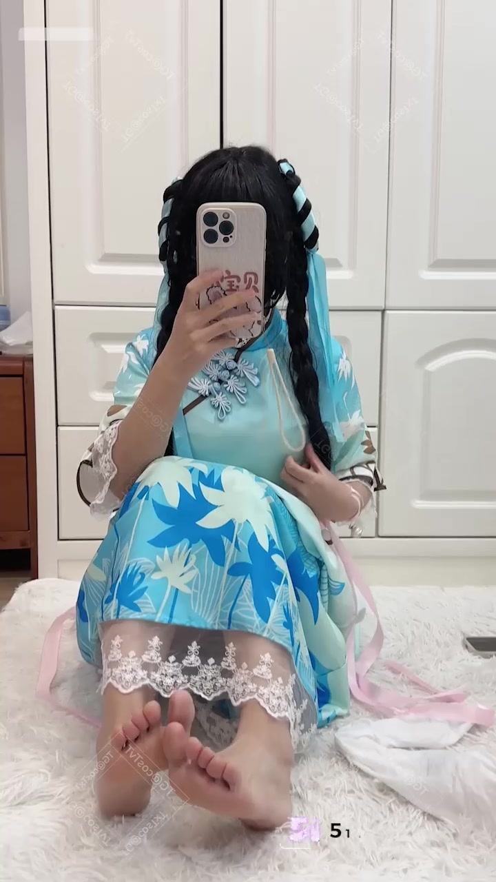 二次元福利姬 琴喵 cos嫦娥对镜撩裙抠穴 脱旗袍揉奶自慰 甜腻娇喘骚到爆